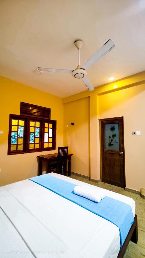 Jay'S Avenue Hotel Udawalawe Exterior photo